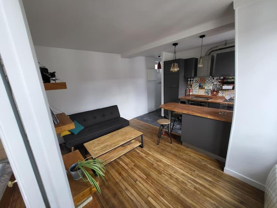 Porte De Clichy Apartment Paris