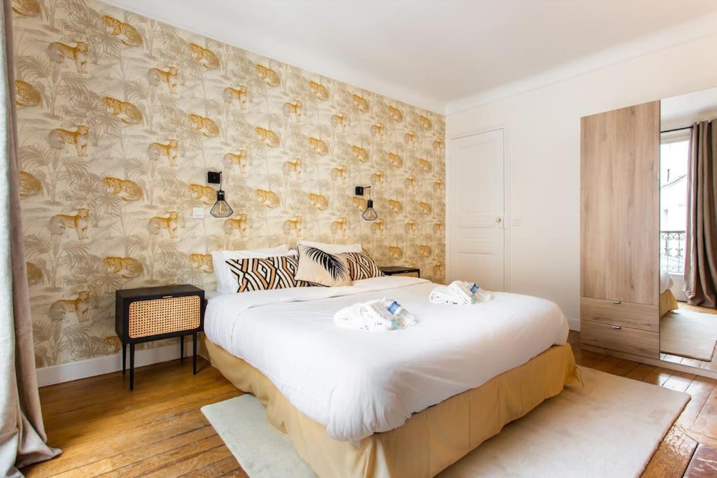 Montmartre Seveste Magnifique 2br Paris