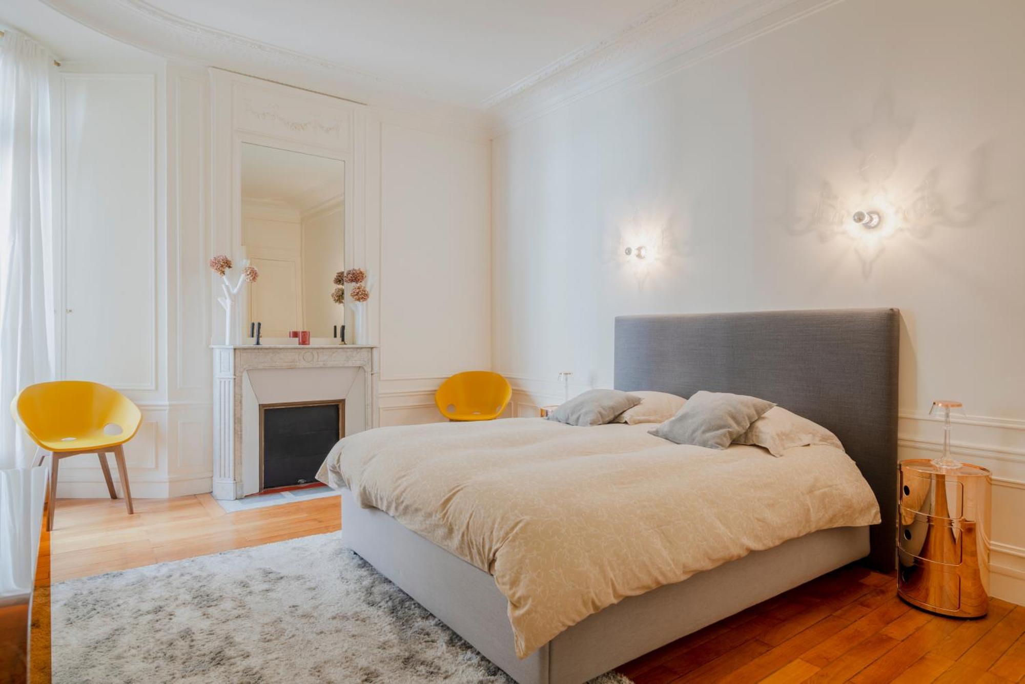 Apartment Prestigious Triangle D'or 2br Champs-elysee - Montaigne *