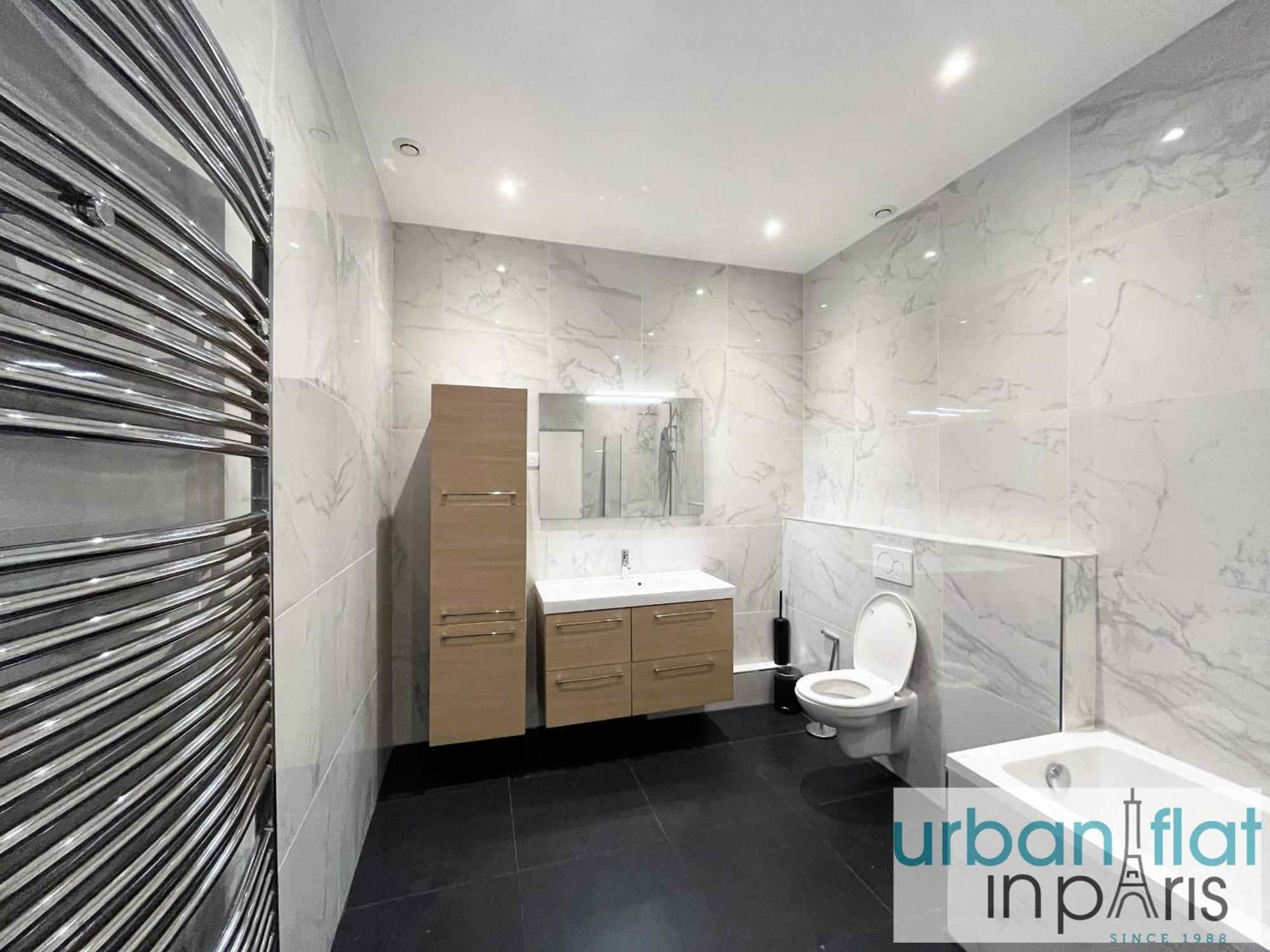 Urban Flat 186 - Spacious 3 Bedroom Flat In Apartment