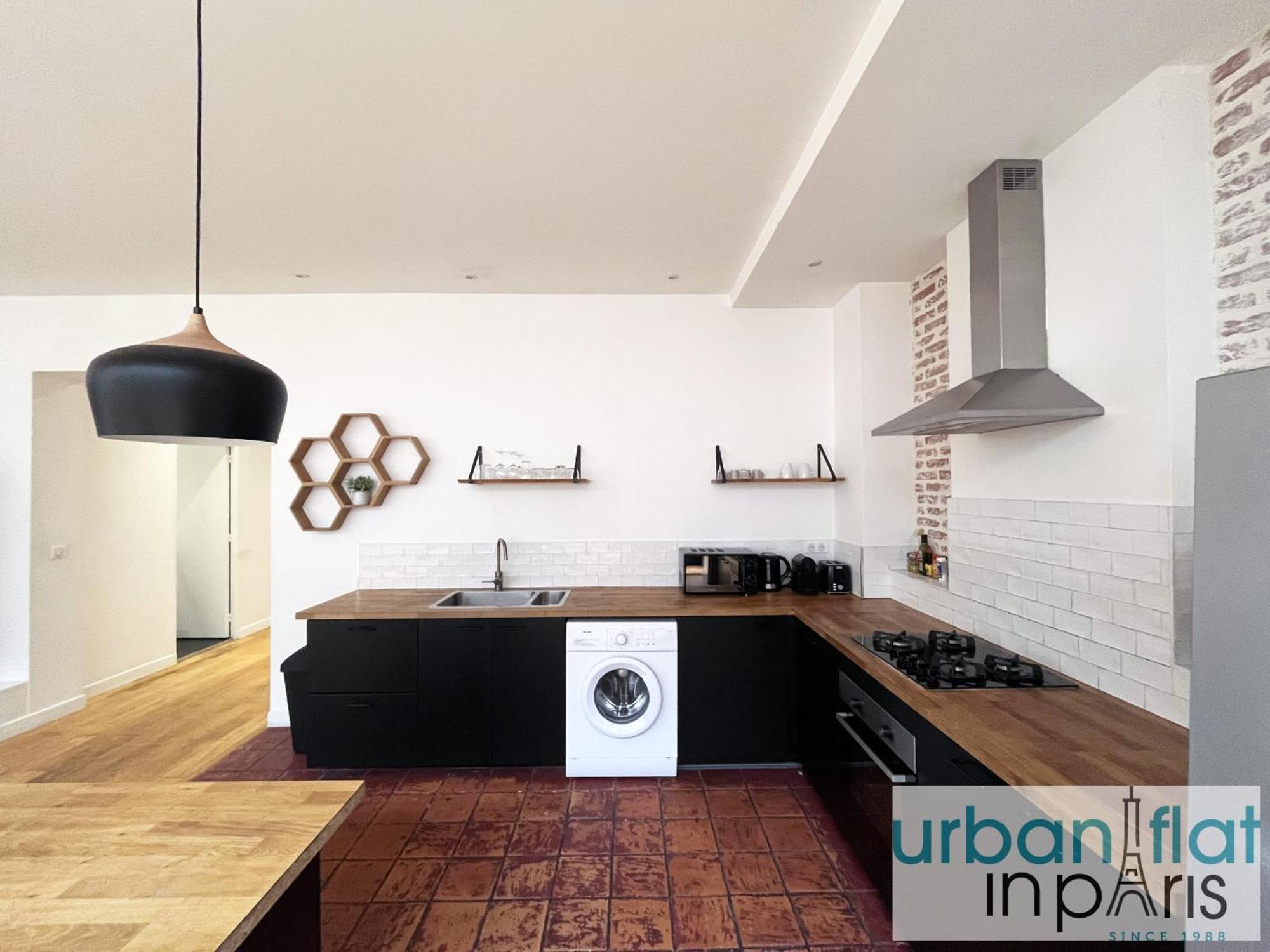 Urban Flat 186 - Spacious 3 Bedroom Flat In Apartment *