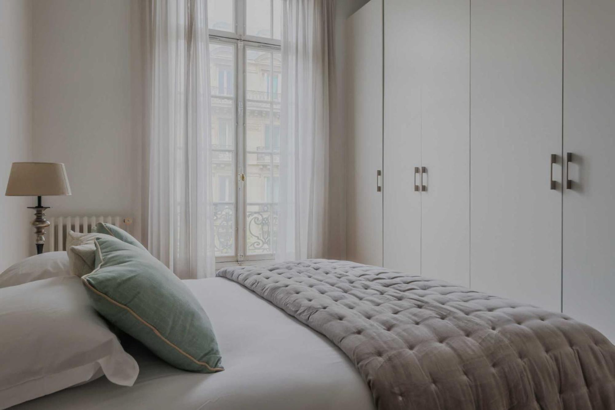 Spacious - 5br-12p - Trocadero *