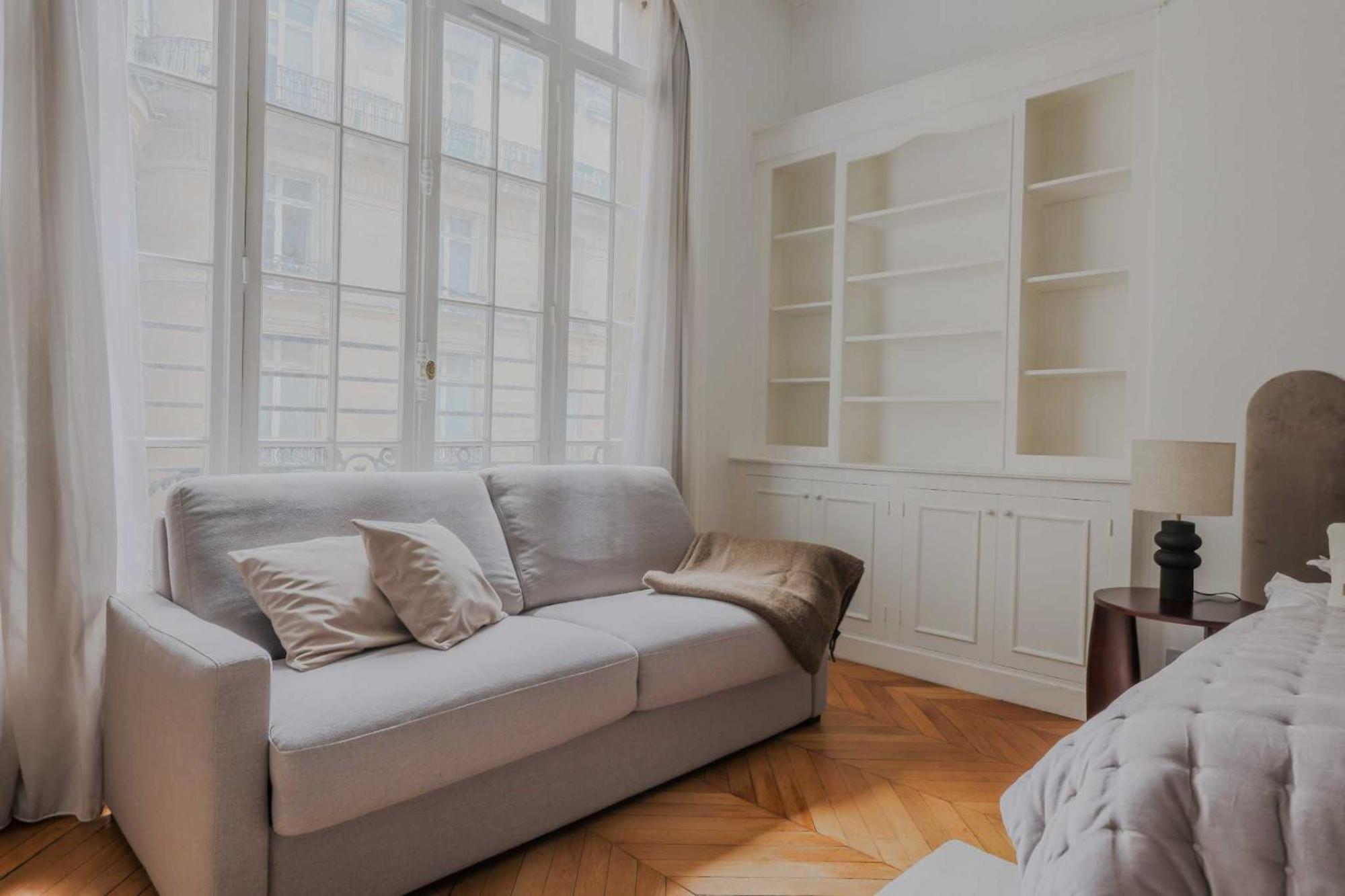 Spacious - 5br-12p - Trocadero Apartment *
