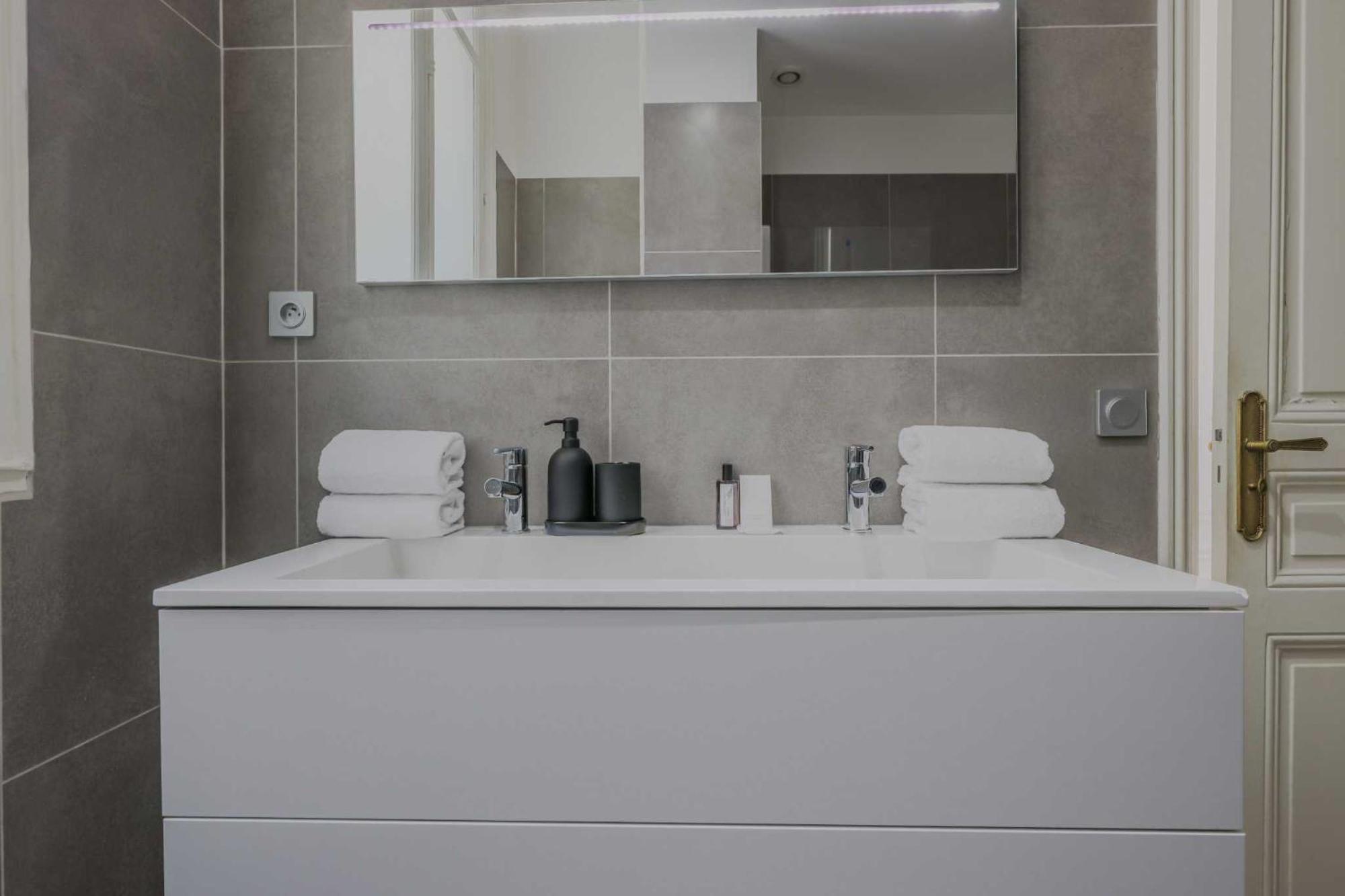Apartment Spacious - 5br-12p - Trocadero Paris