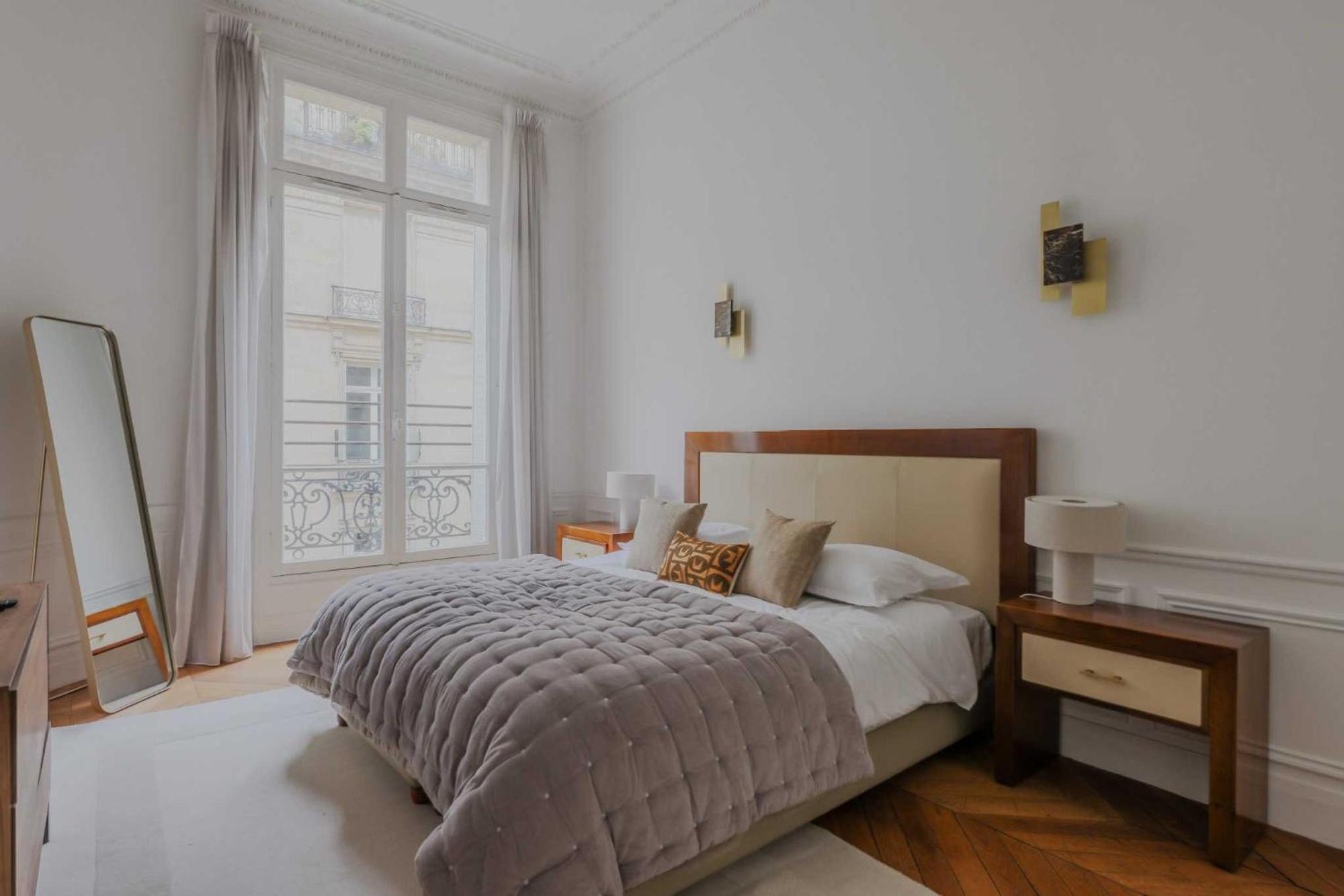 Apartment Spacious - 5br-12p - Trocadero *