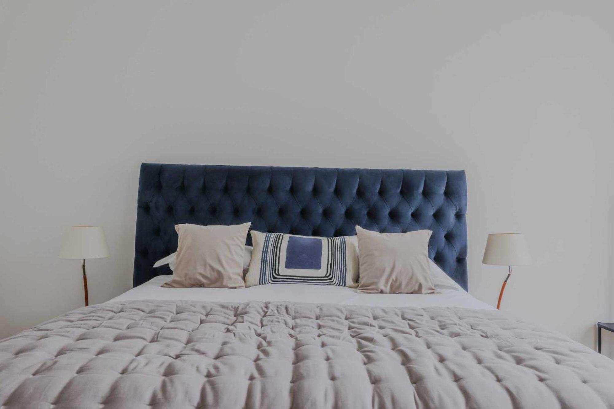 Spacious - 5br-12p - Trocadero
