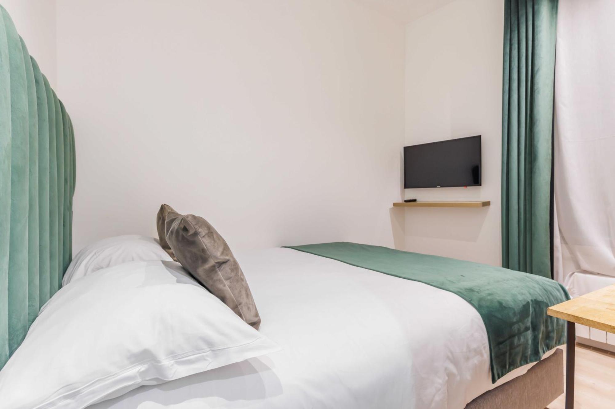Apartment Charming Duplex Parisian T3 - Heart Of Saint-germain Paris
