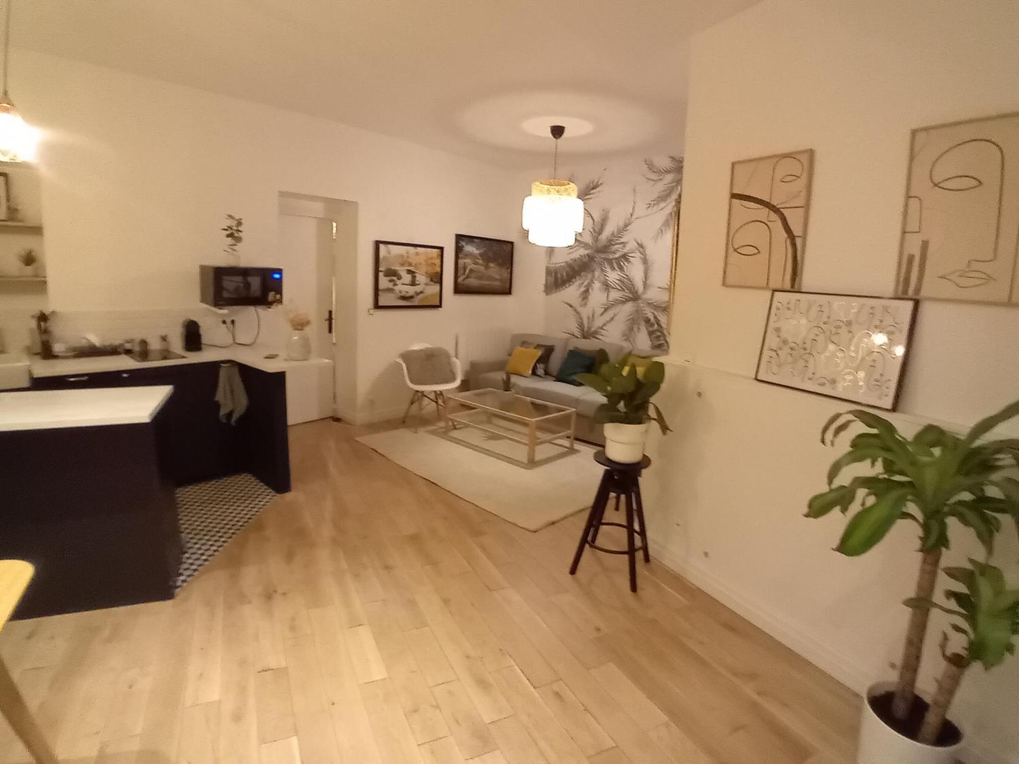 Appartement Center 6eme ,gare Montparnasse 1 Minute,5 Minute Eiffel Tour And Louvre Meusm Paris