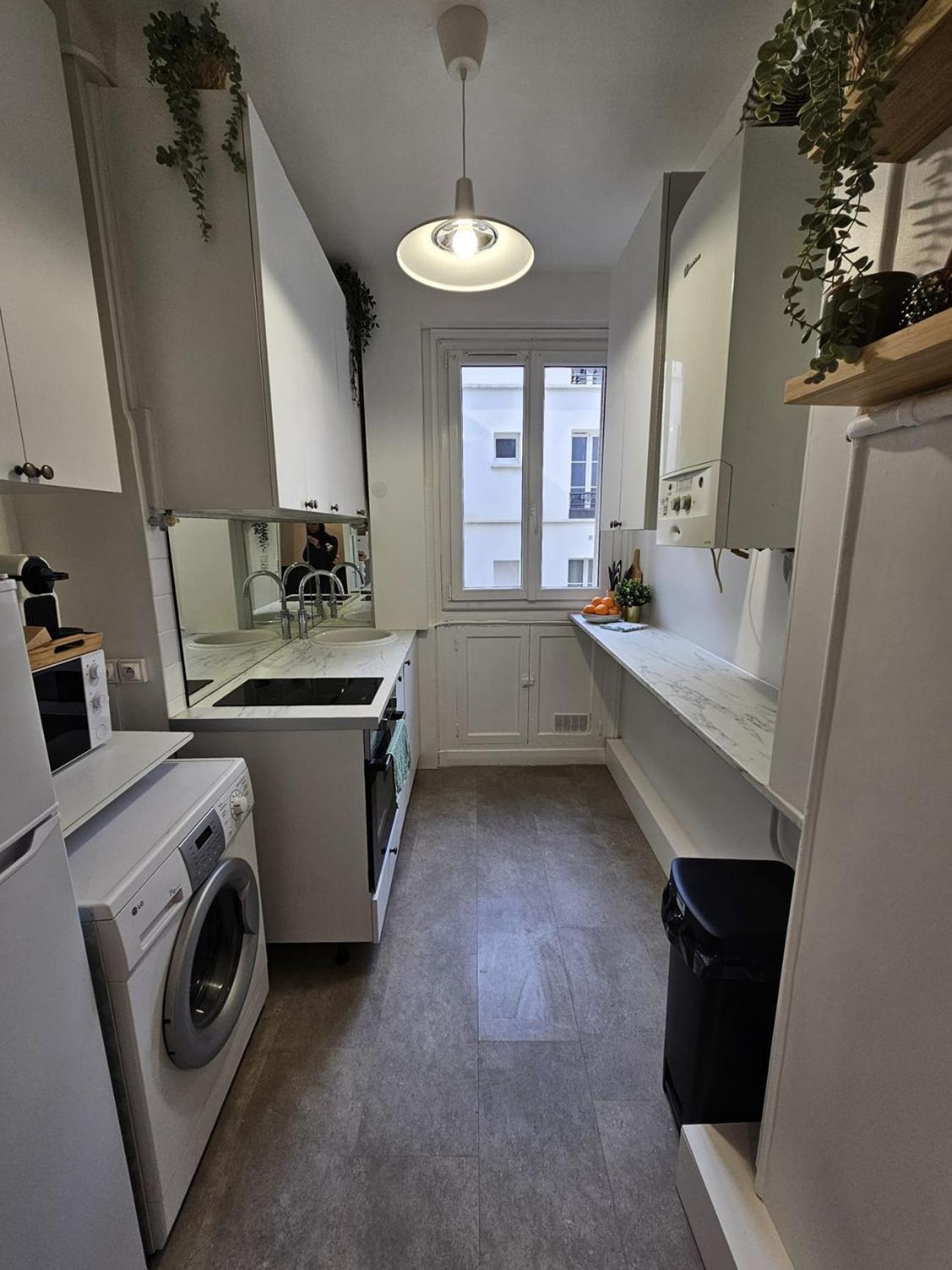 Beautiful 1 Bedroom Flat In 17th