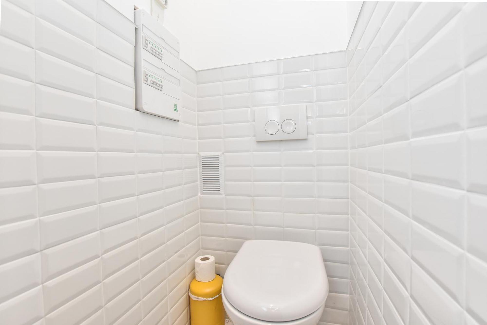 Cozy Nest Just Steps Away From The Lively Nation District Apartment Paris