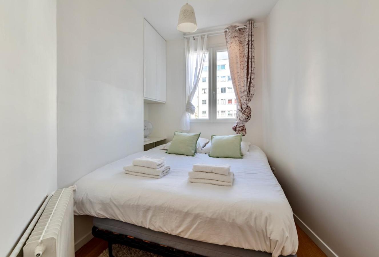 16th 2 Bedrooms Near Eiffel Tower Renovated Balcony 2-4 Person Appartement