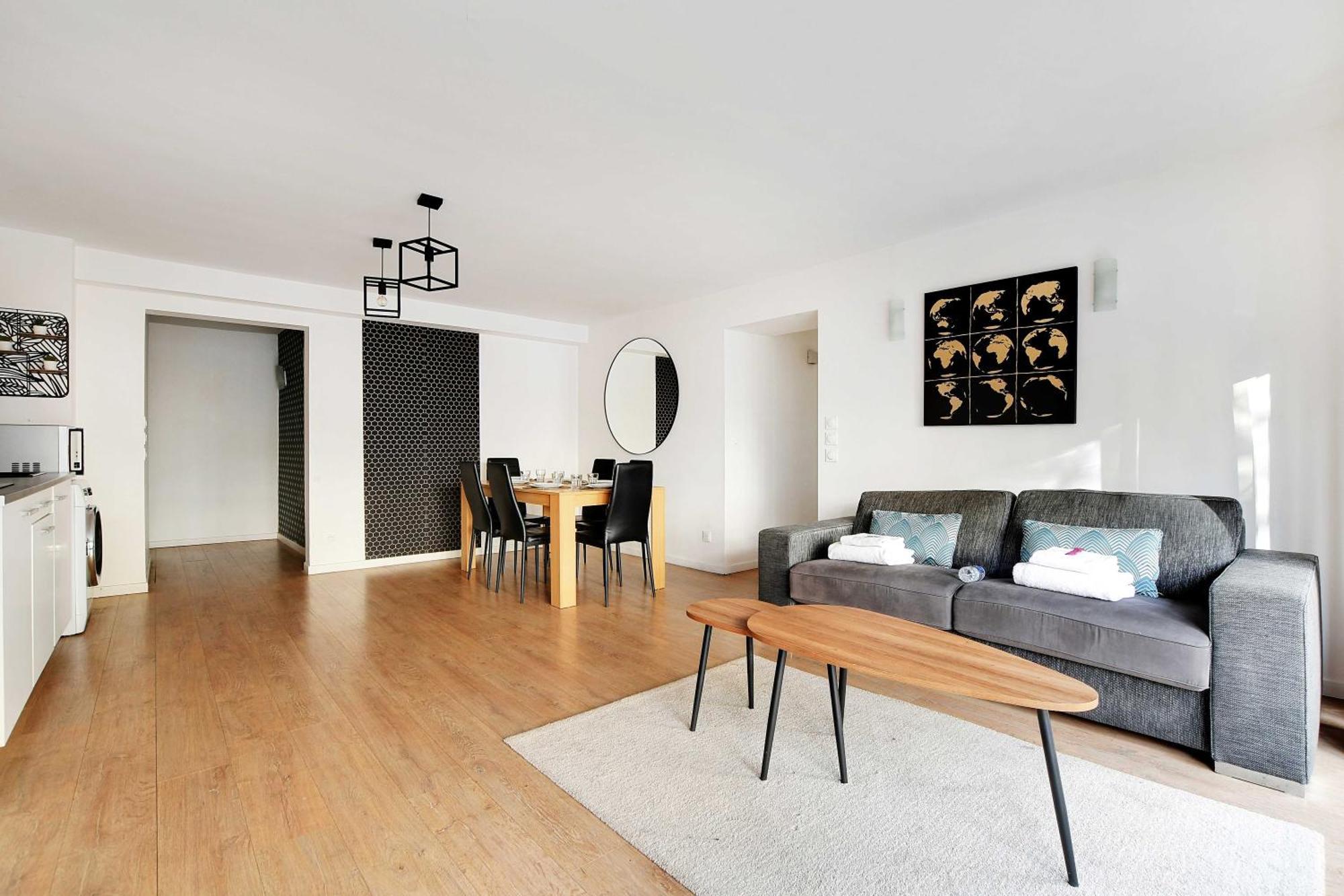 Apartment In The Heart Of Opera