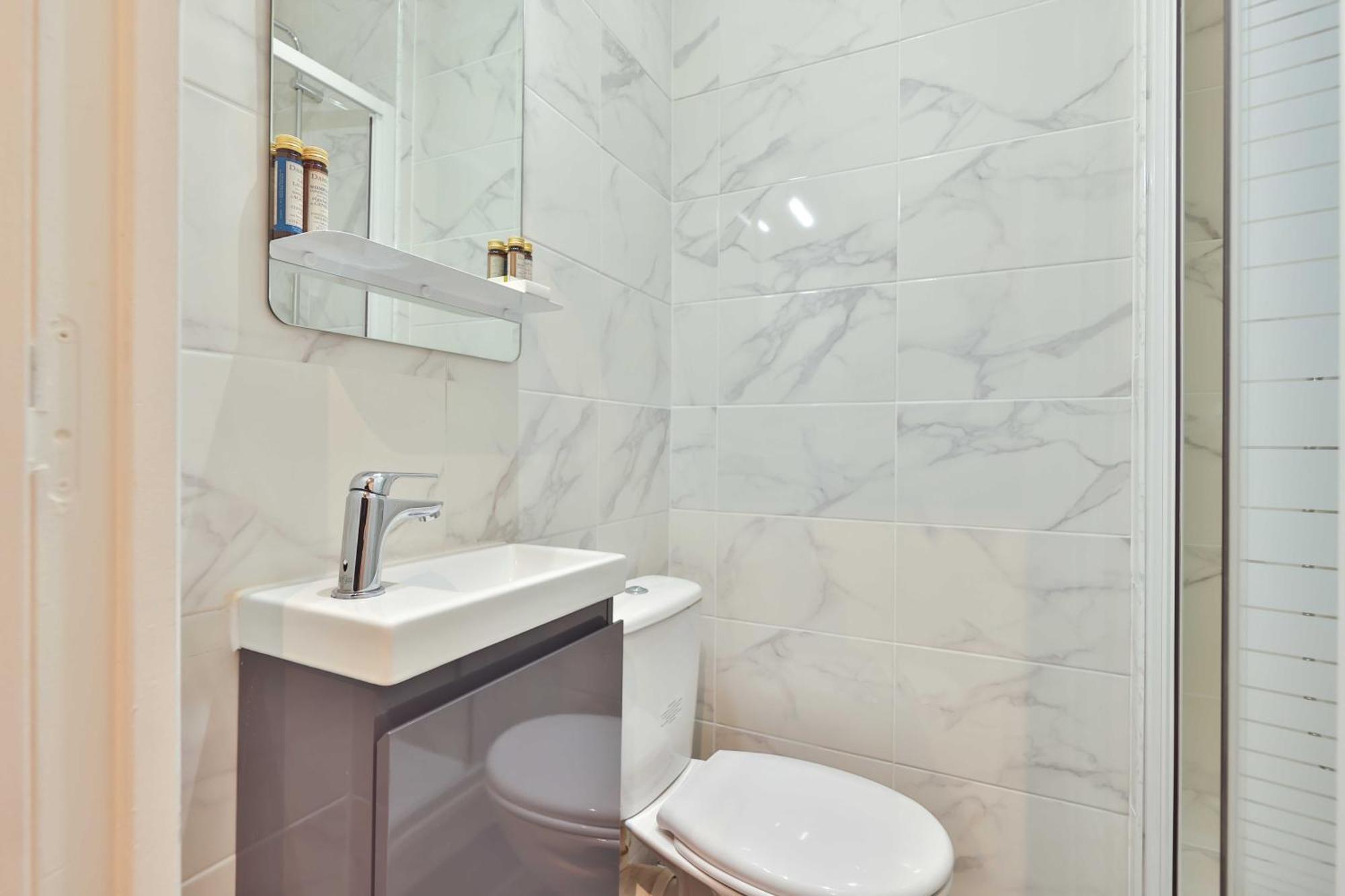 Apartment Cozy In The Heart Of The 9th Arrondissement Paris