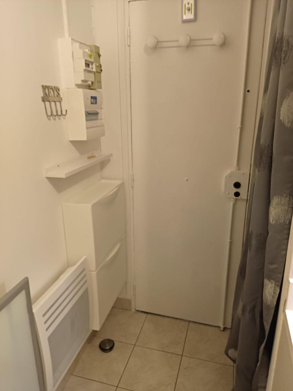 Apartment Studette Equipee Pres Tour Eiffel -ecole Militaire Paris
