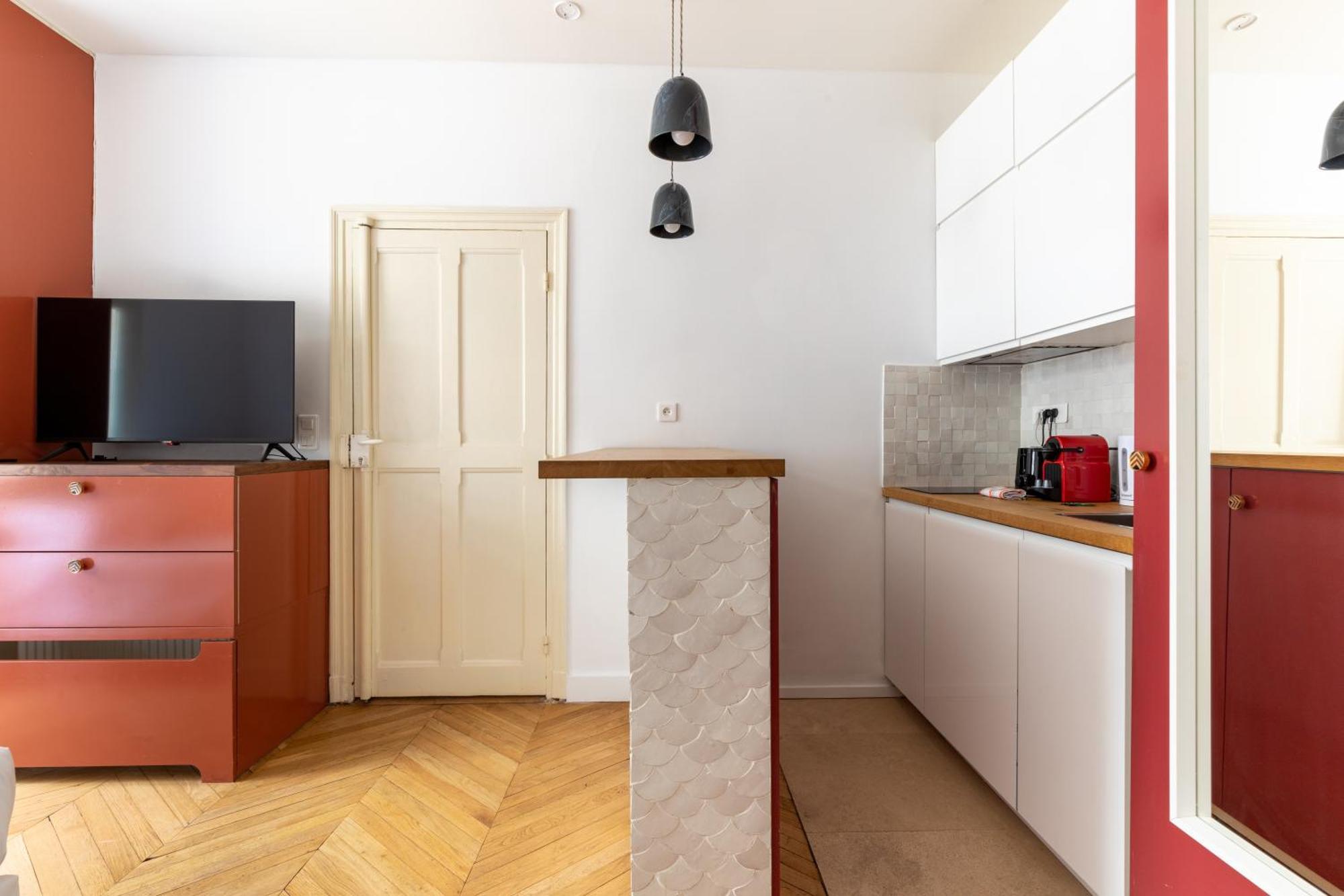Nicolo Passy Magnifique Studio *