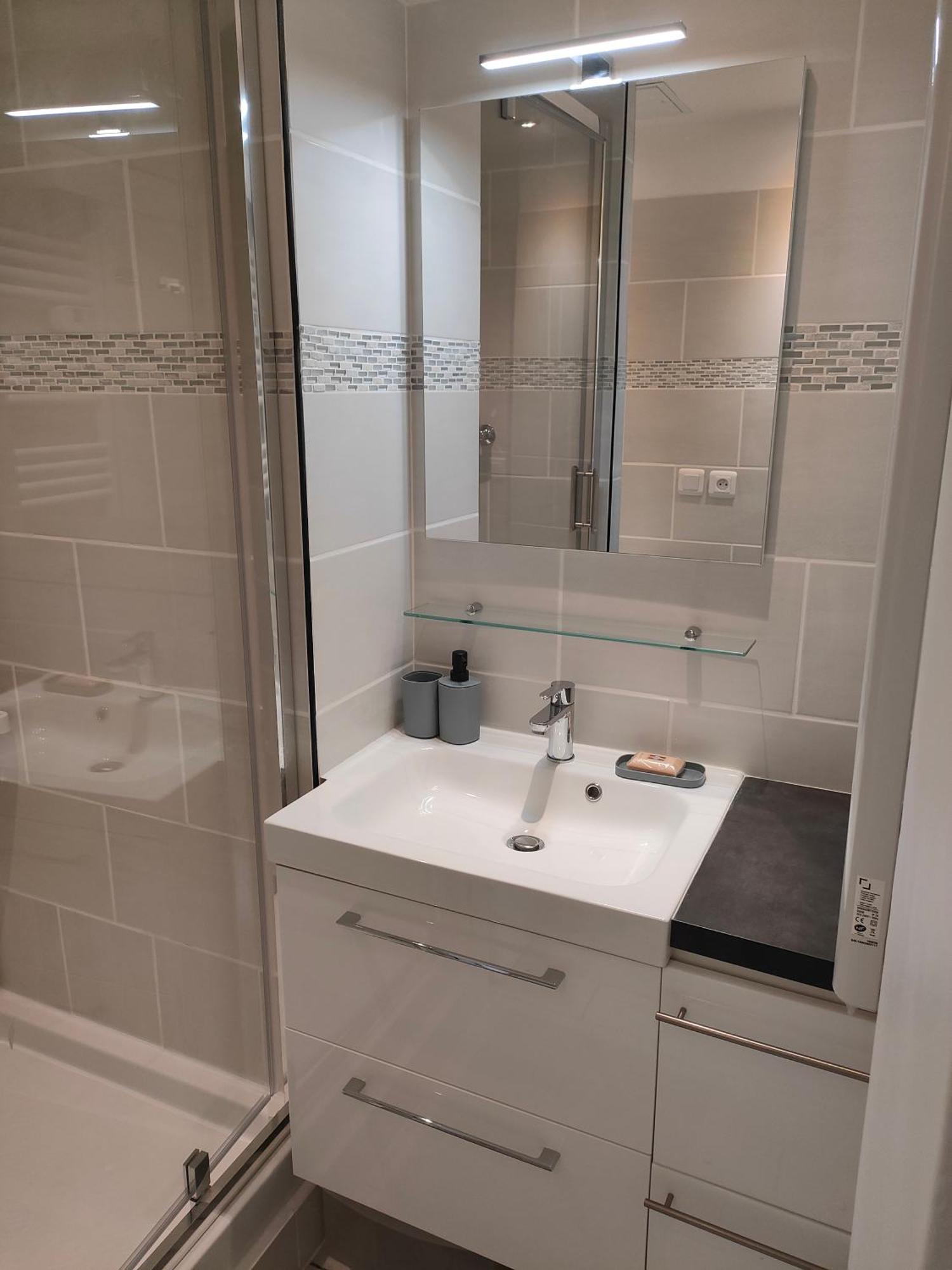 Location D'appartements 47 M Appartement *