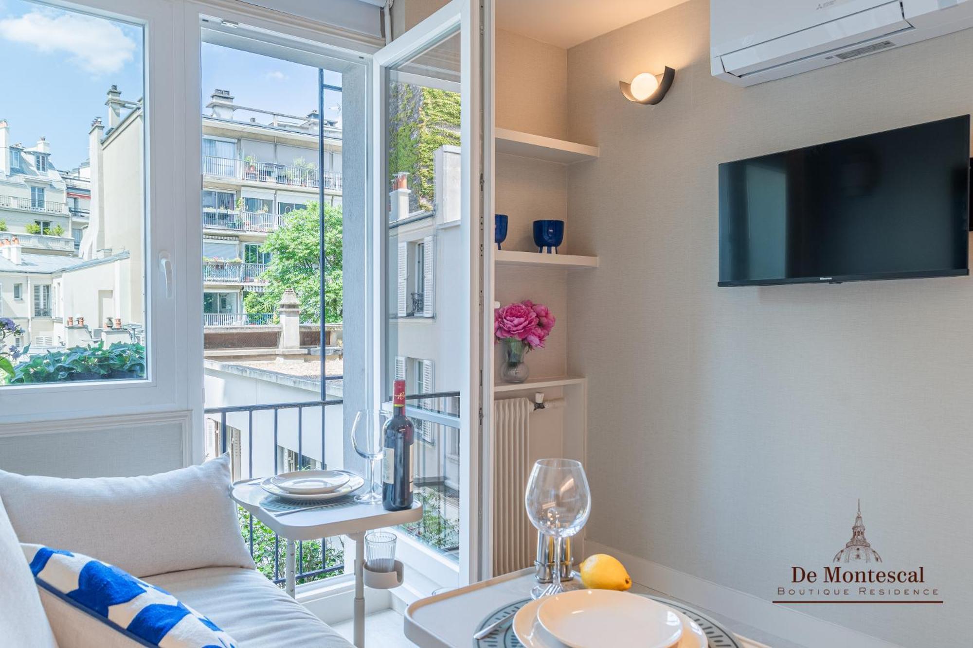 De Montescal- Montparnasse With Ac 11 To 14m2 In A Prime Location Appartement