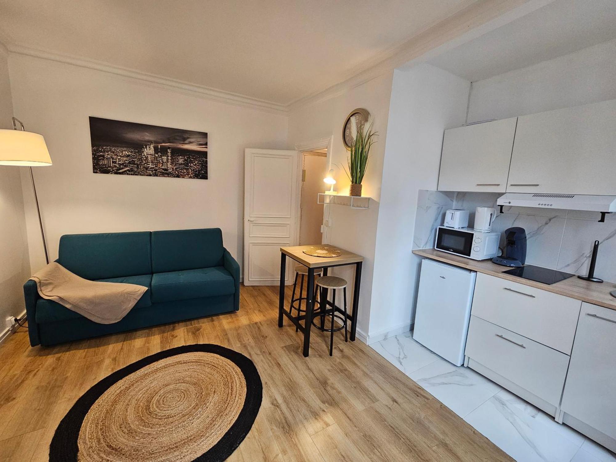 A Clichy Appartement
