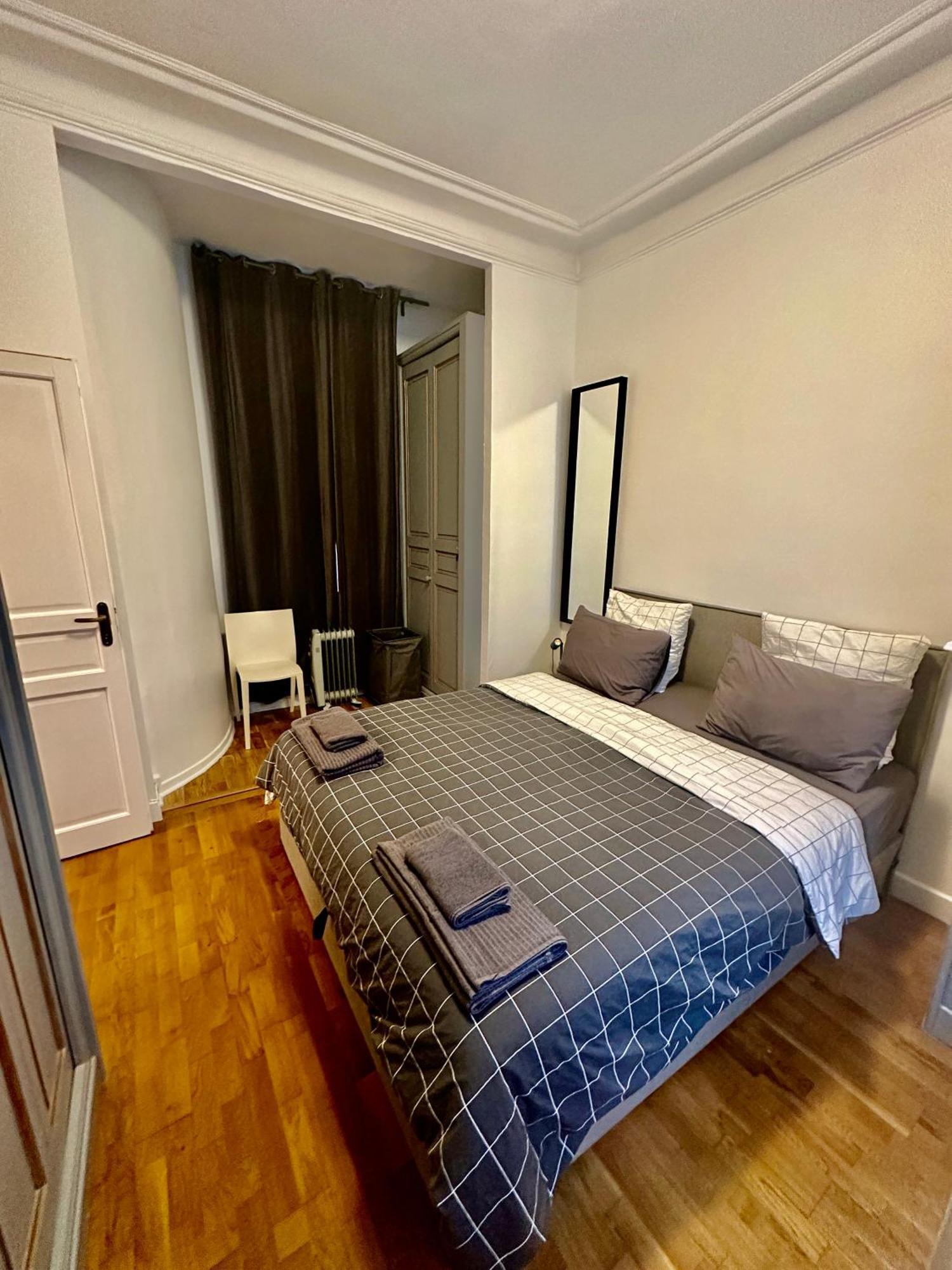 Apartment Charming 2 Bedroom With Huge Private Terrace *