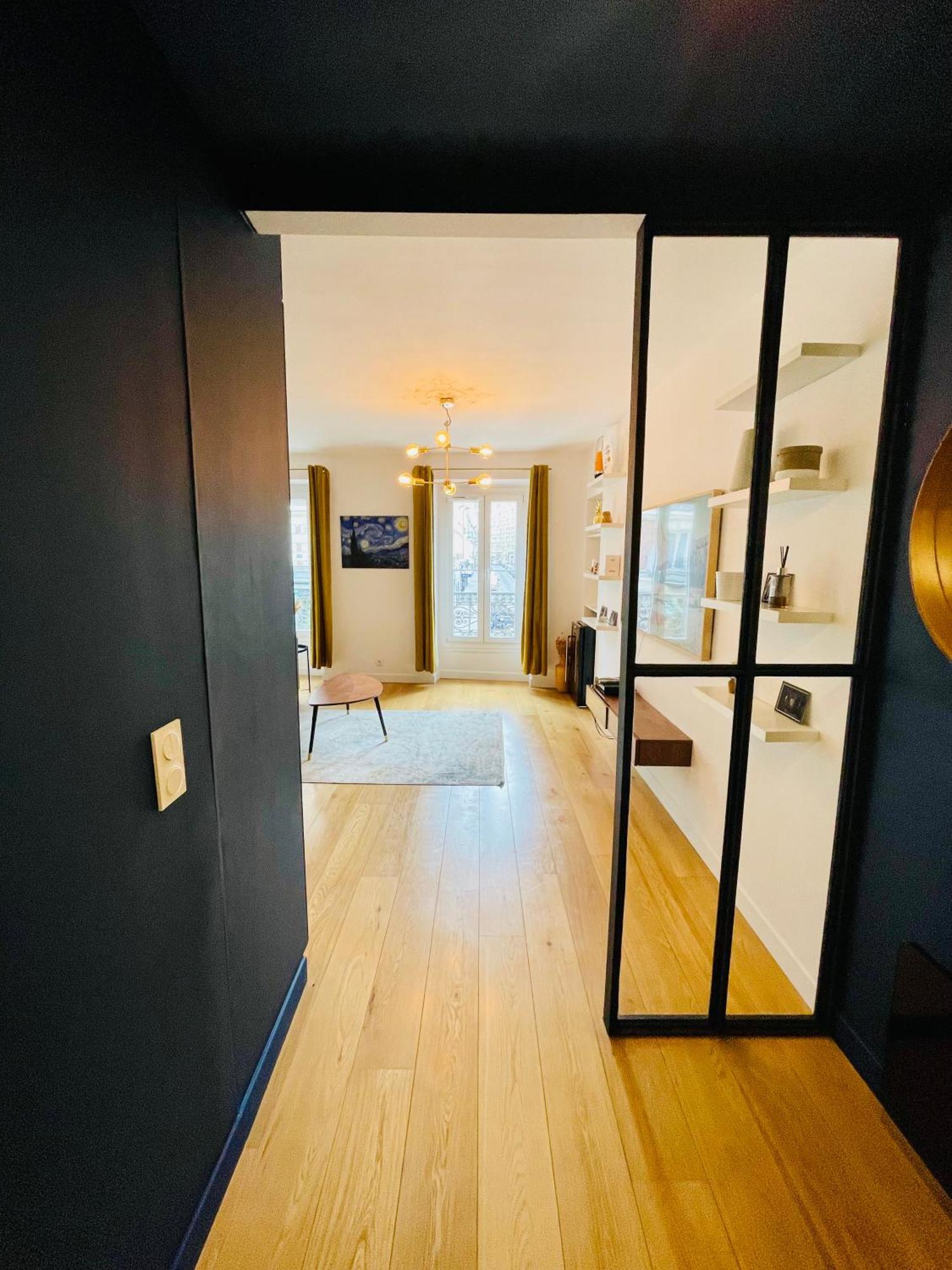 Elegant & Chic A Apartment Paris