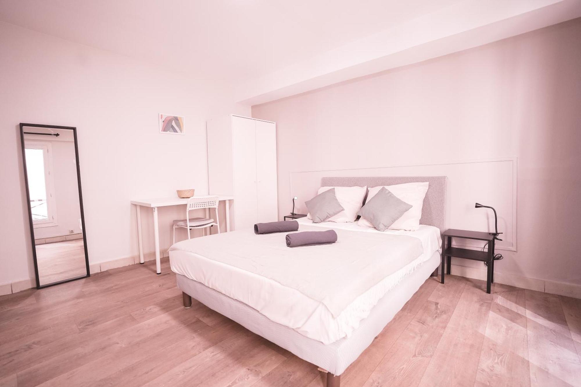 Hotel Royal De France 10 Paris