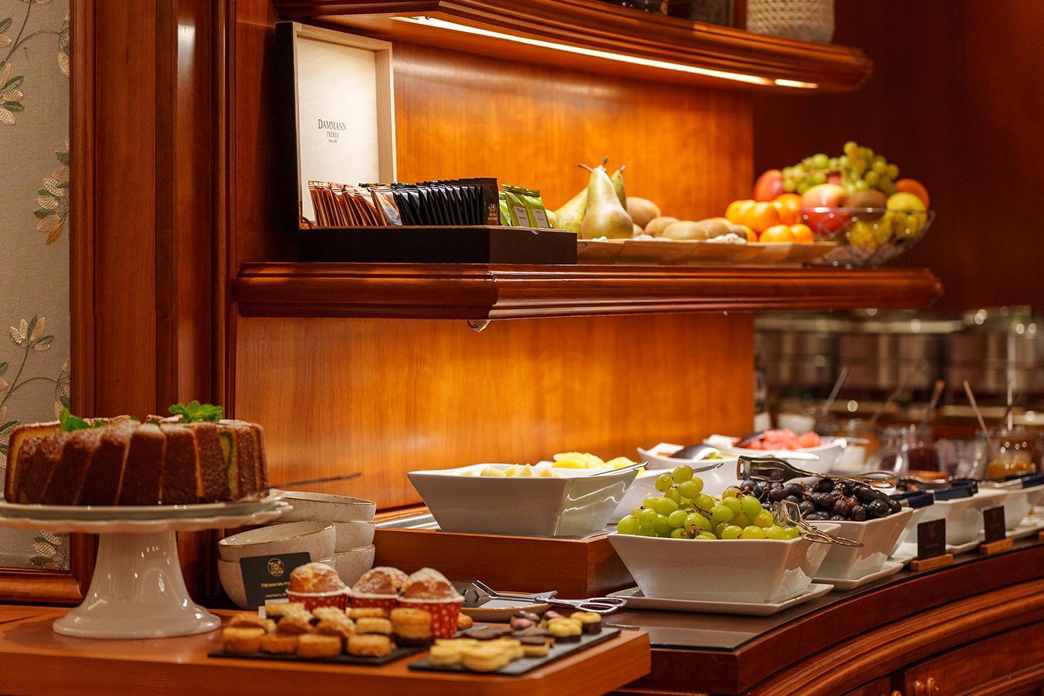Château Frontenac 4* Paris