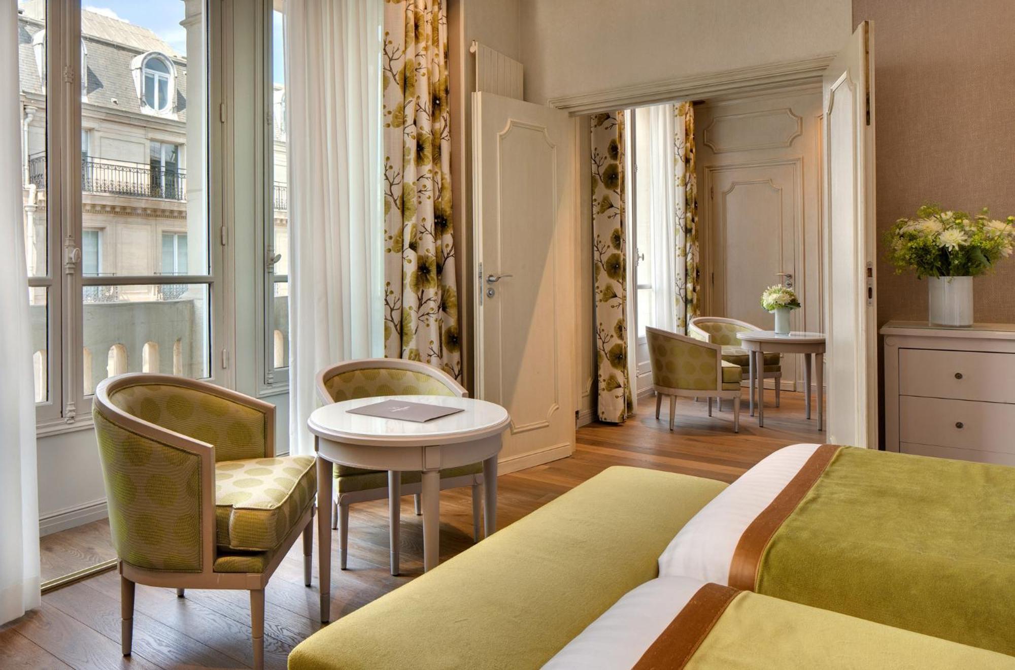 Château Frontenac Hotel Paris