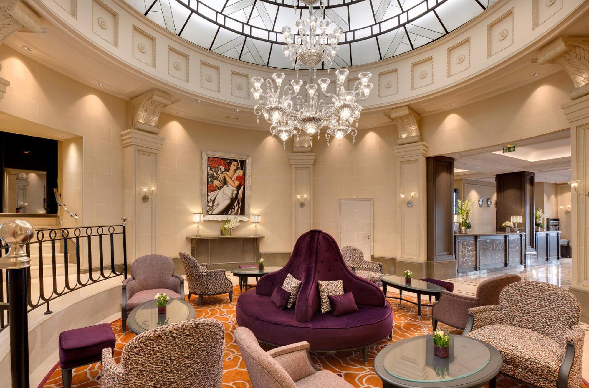 Château Frontenac Hotel Paris