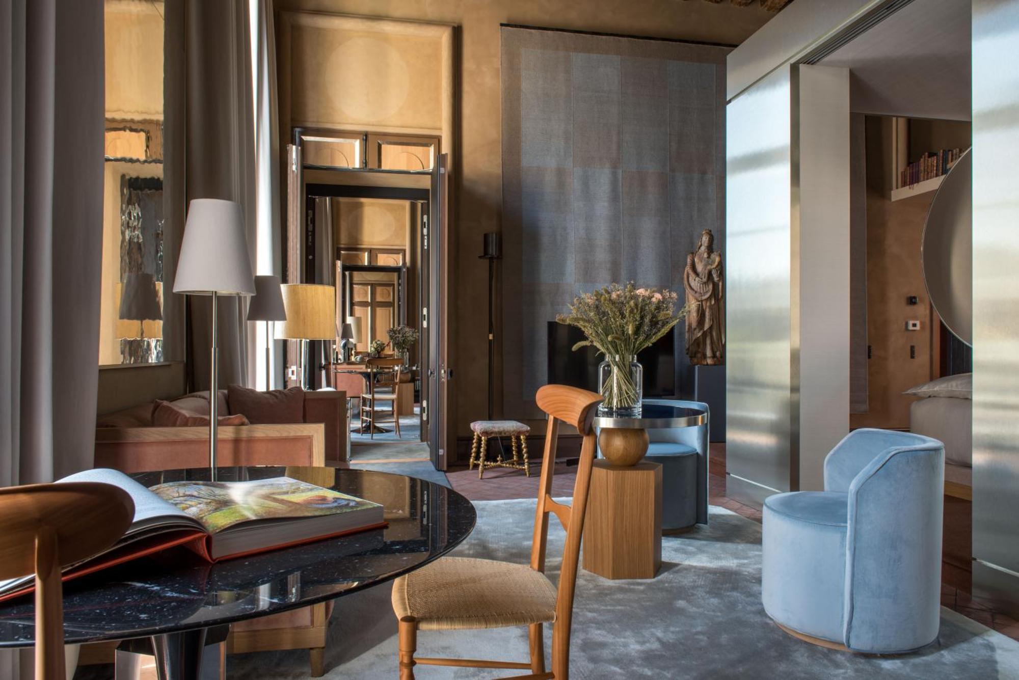 Hotel Cour Des Vosges 5*