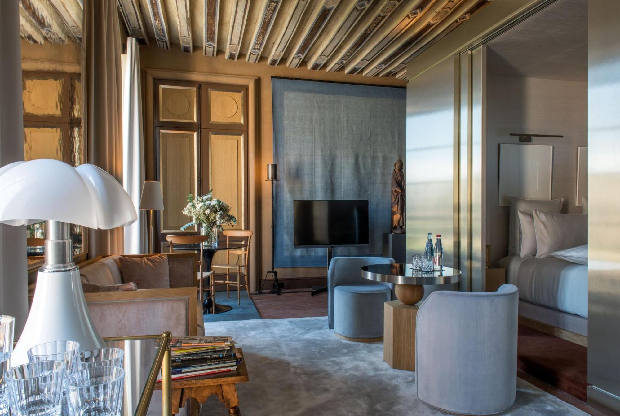 Cour Des Vosges Hotel Paris
