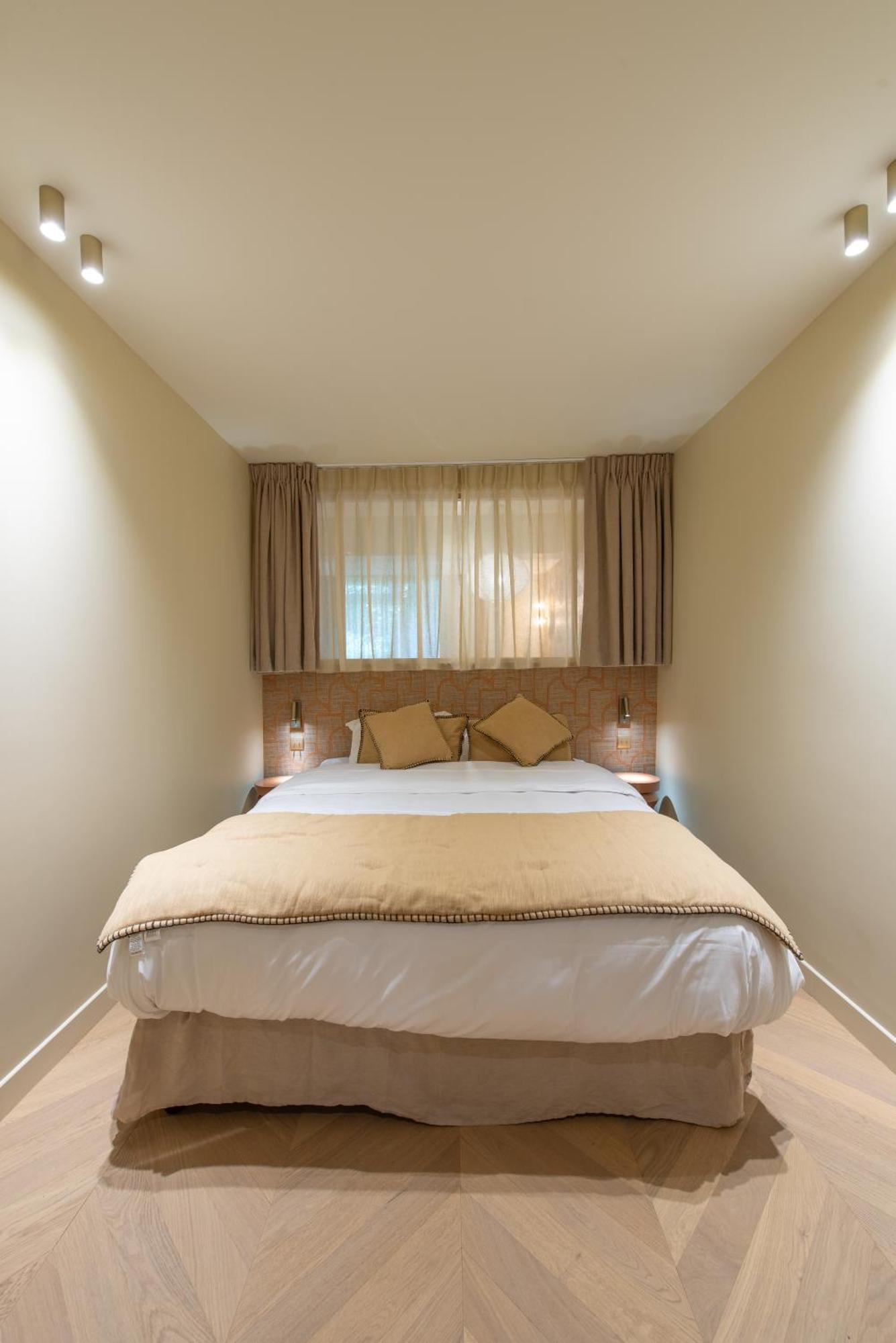 Basfroi Cosy 4 *