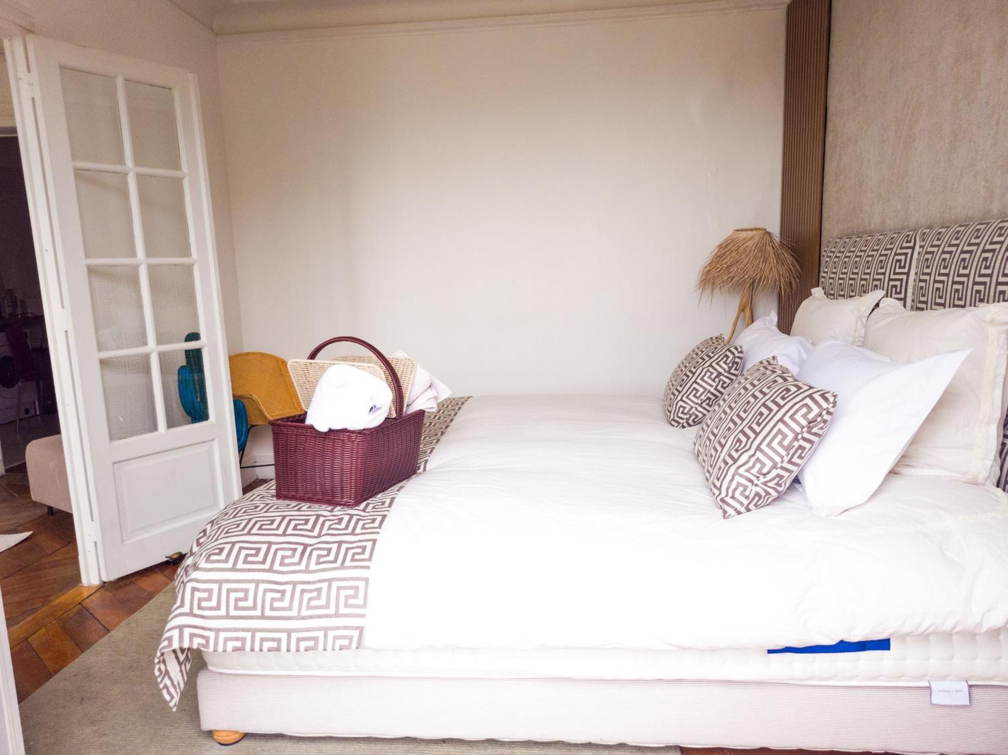 Apartment Pic De Notre Dame, Charming Paris