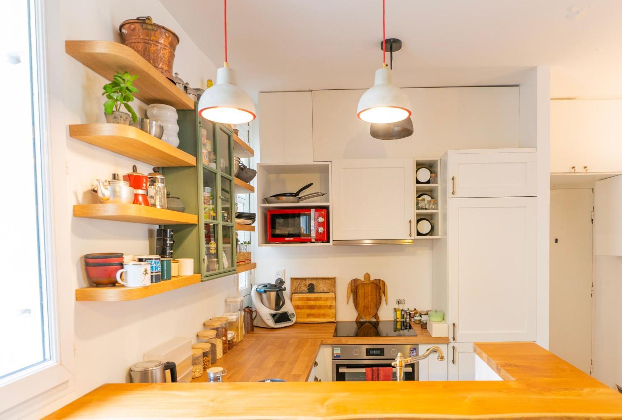 Urban Retreat In Historic Quarter Apartment Paris