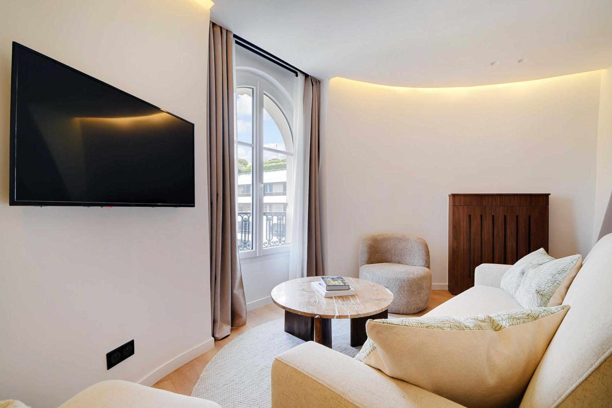 Apartment Modern -1br For 4p - View Eiffel Tower - Trocadero
