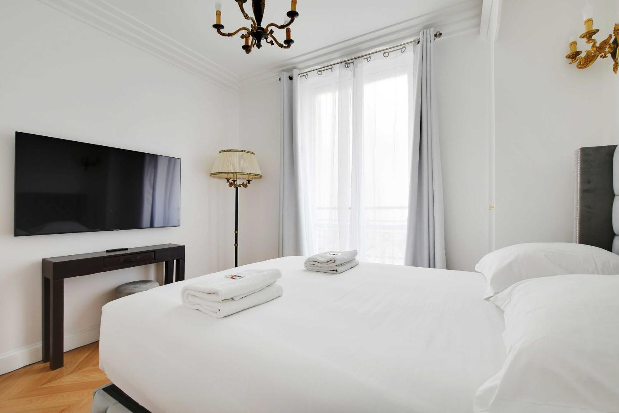 Apartment Luxurious Flat - 4bd8p - Arc De Triomphe Paris