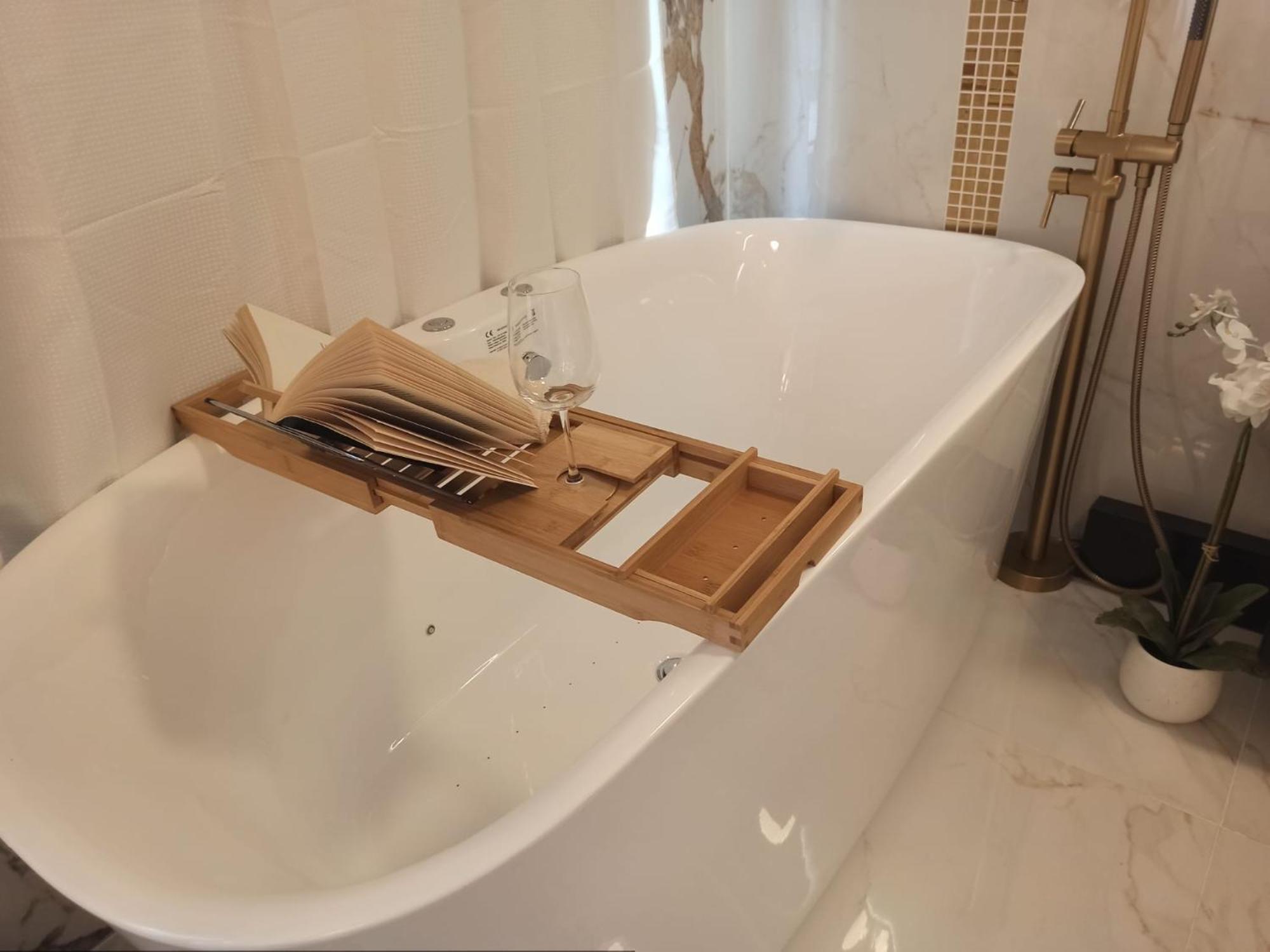 Apartment Elegant Avec Baignoire Paris