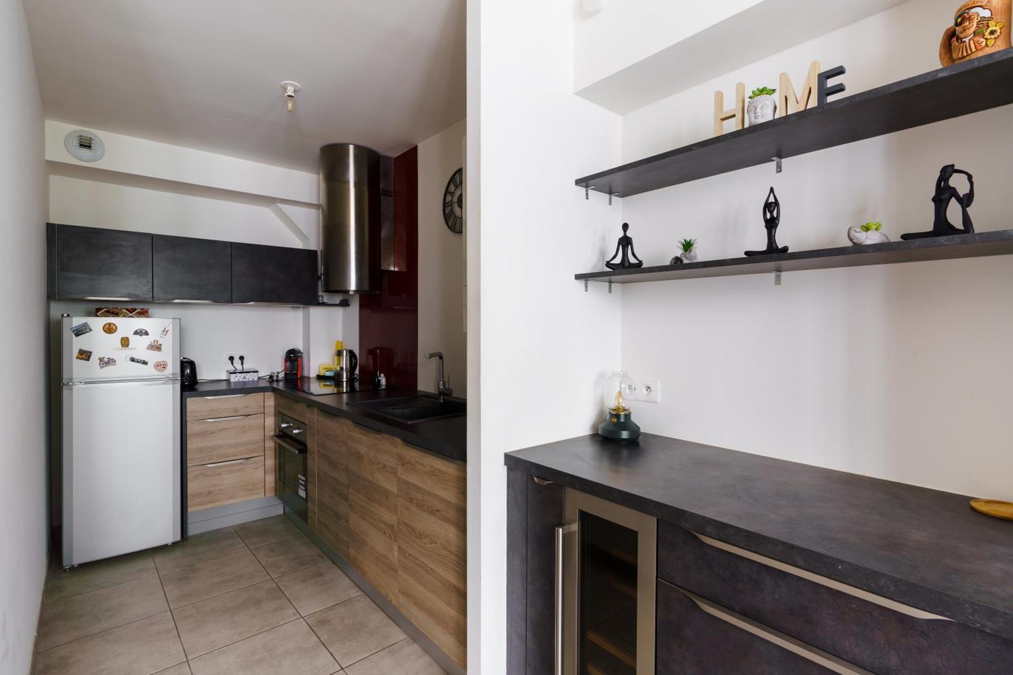 Bright And Airy 1bd Quartier De La Gare Apartment *