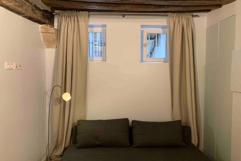 Apartment Charming Saint Germain Pres Rue De Ciseaux