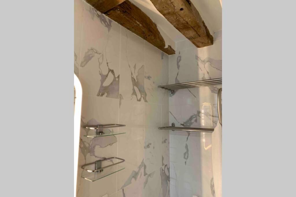 Charming Saint Germain Pres Rue De Ciseaux Apartment Paris