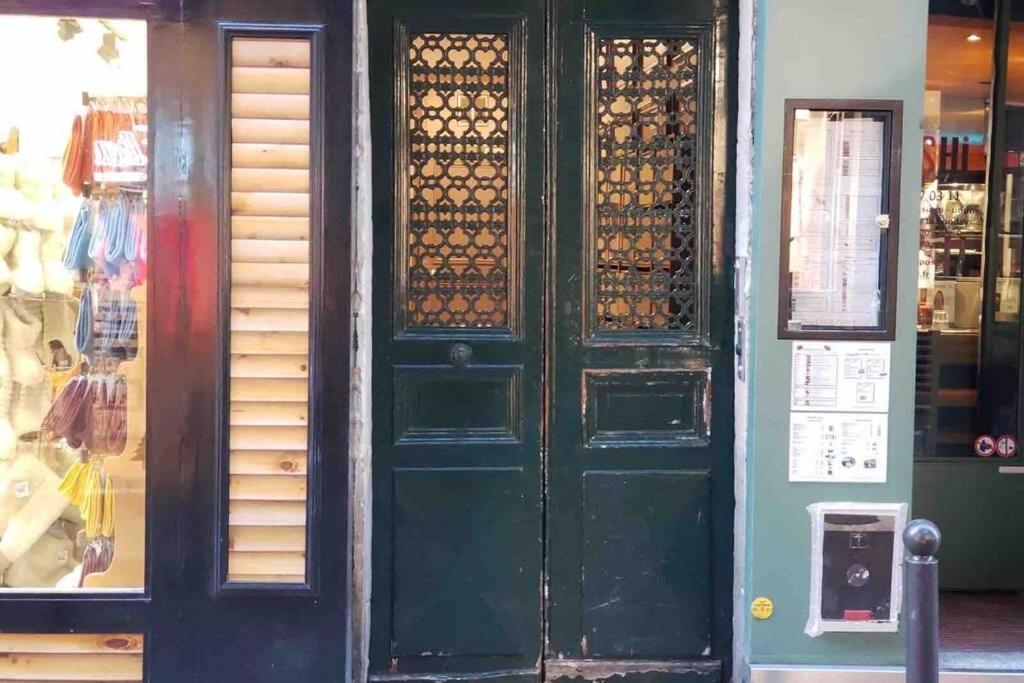 Charming Saint Germain Pres Rue De Ciseaux Apartment