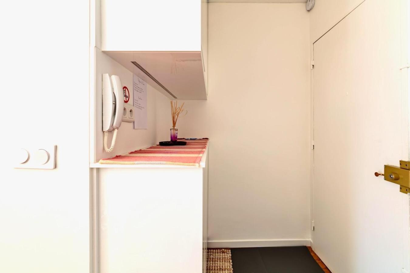 Appartement 16th 2 Bedrooms Near Eiffel Tower Renovated Balcony 2-4 Person *
