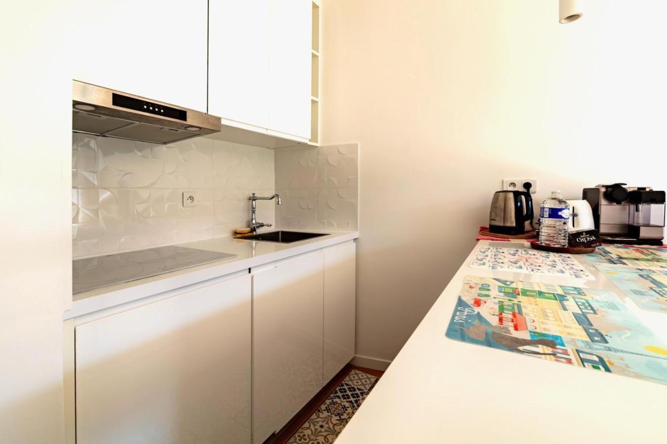 Appartement 16th 2 Bedrooms Near Eiffel Tower Renovated Balcony 2-4 Person Paris