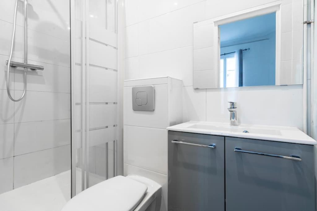 Blue 1 Bedroom #montparnasse #alesia