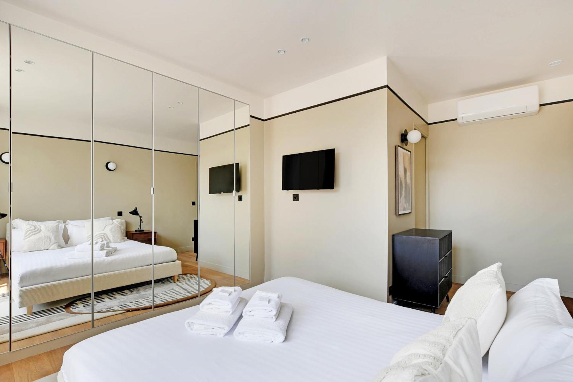 Pick A Flat's In Daumesnil - Avenue Du General Bizot Paris