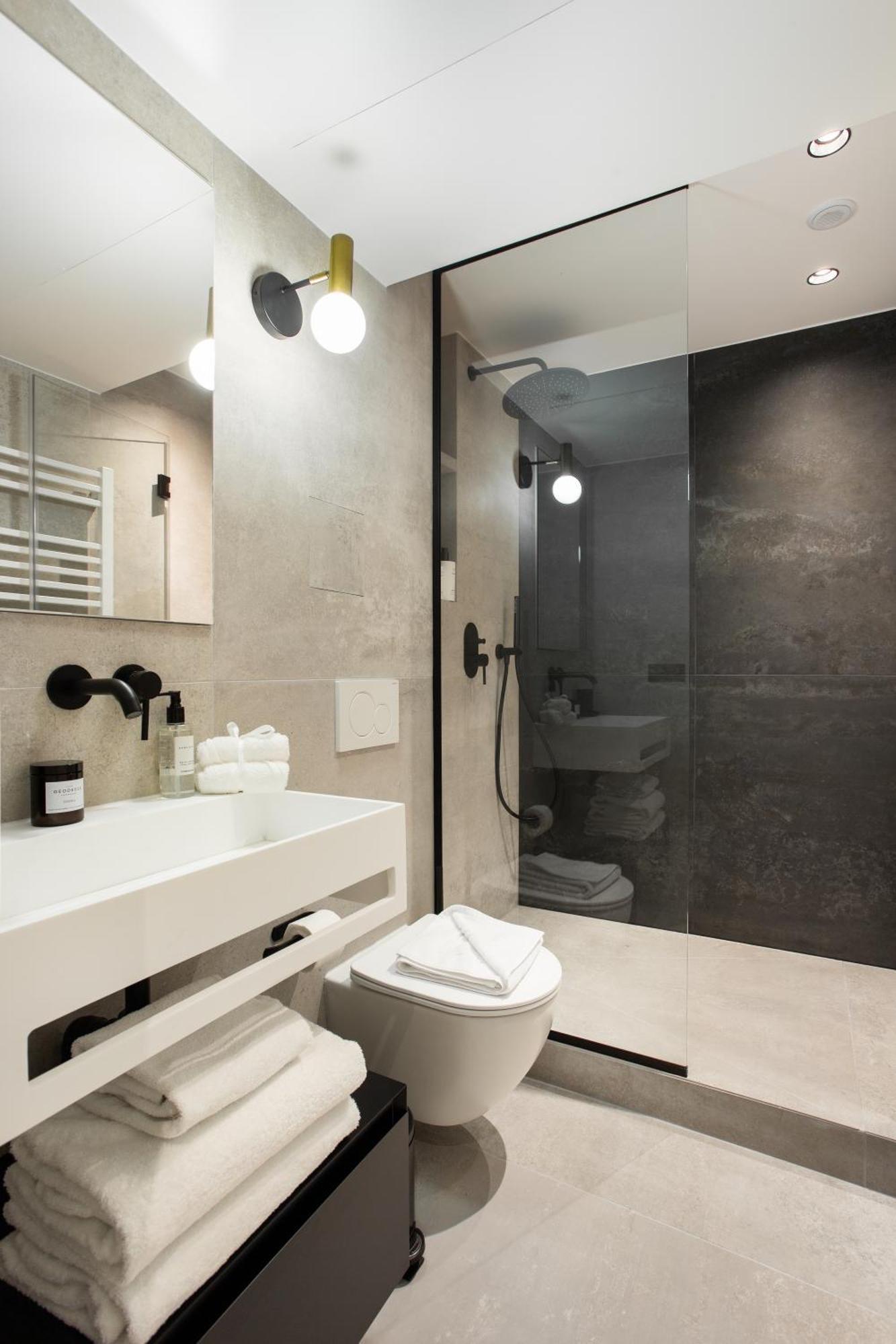 Chic - 2br-6p - Pantheon Apartment