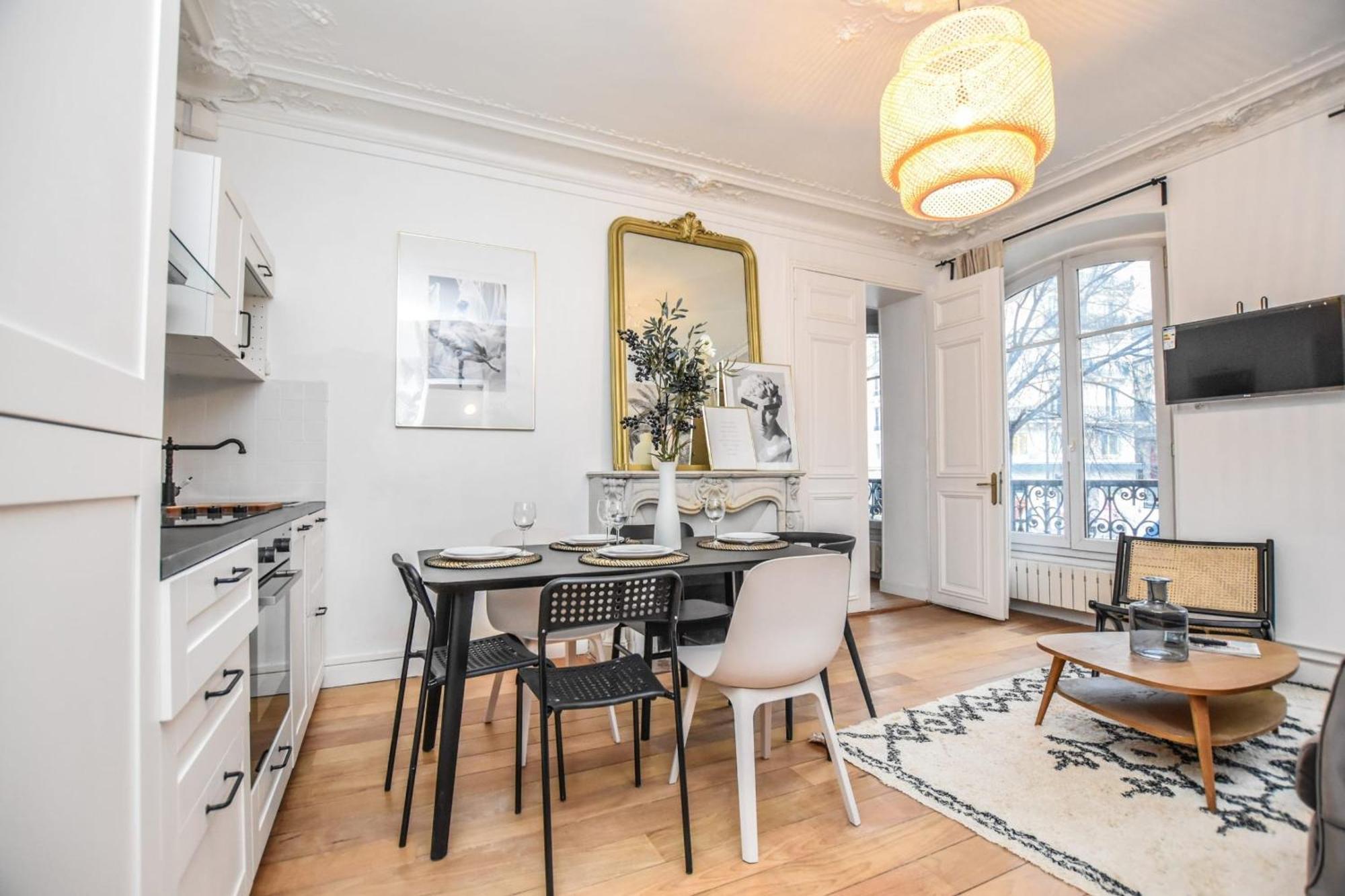 Chic - 3br-8p - Gare De L'est Apartment