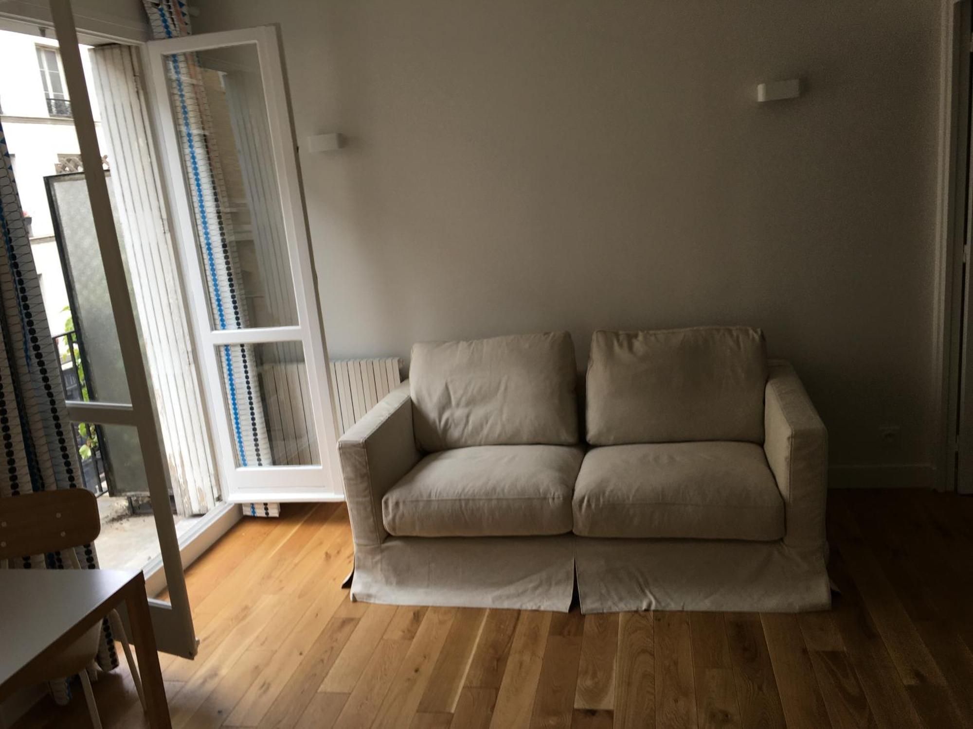 At Saint-paul, Le Marais Apartment Paris