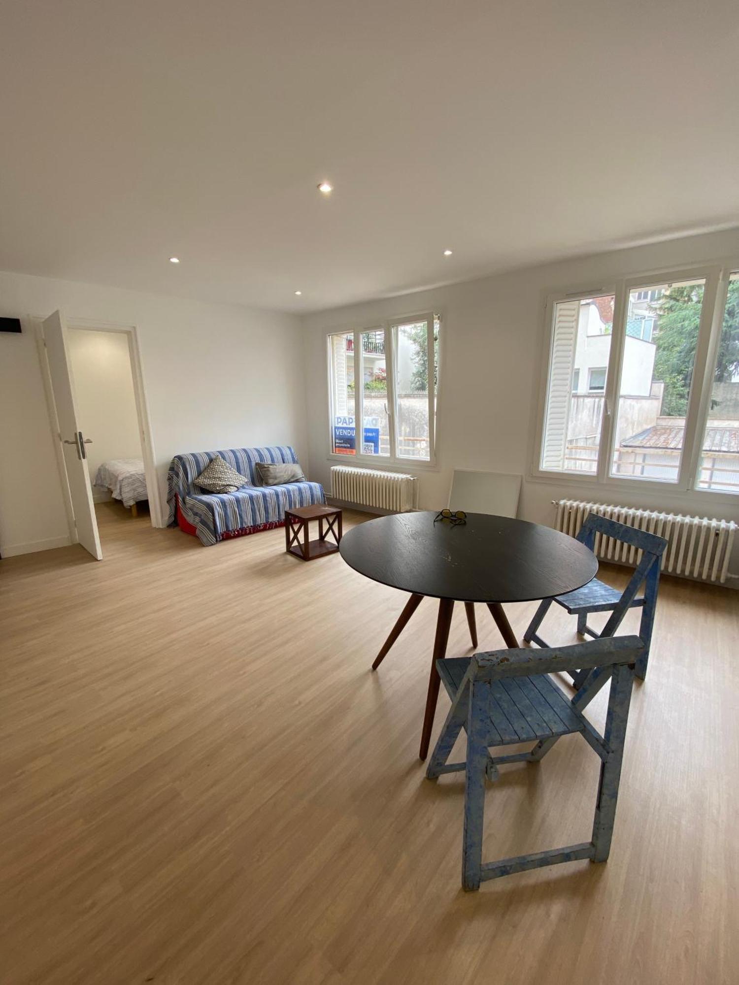 Renew Spacious & Quiet Paris