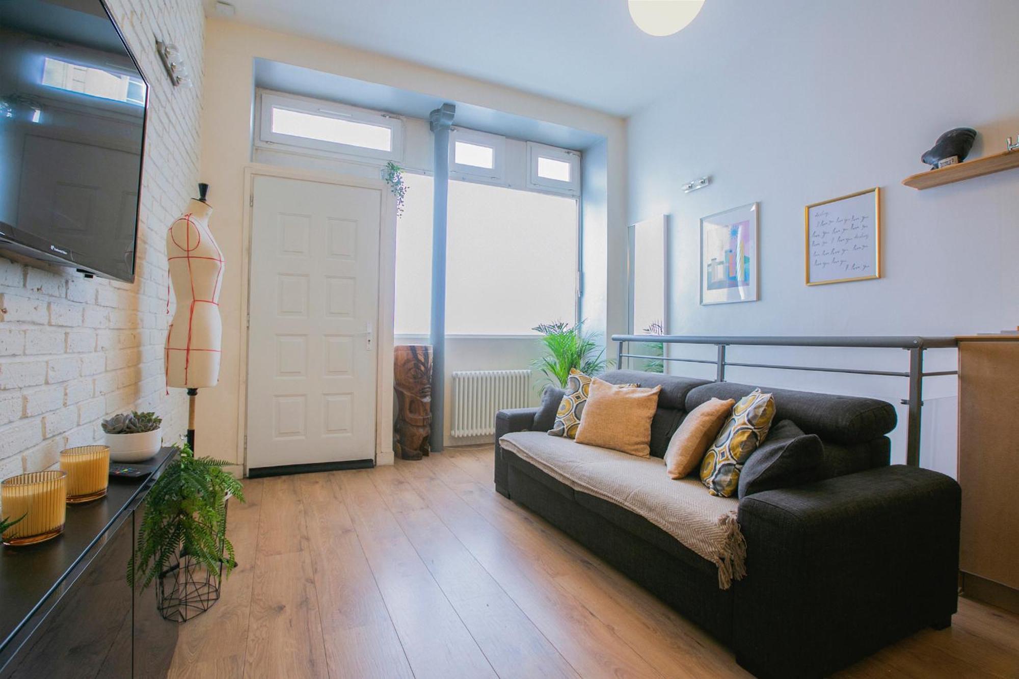 Apartment Loft In Batignolles Next To Montmartre - Lm17 *