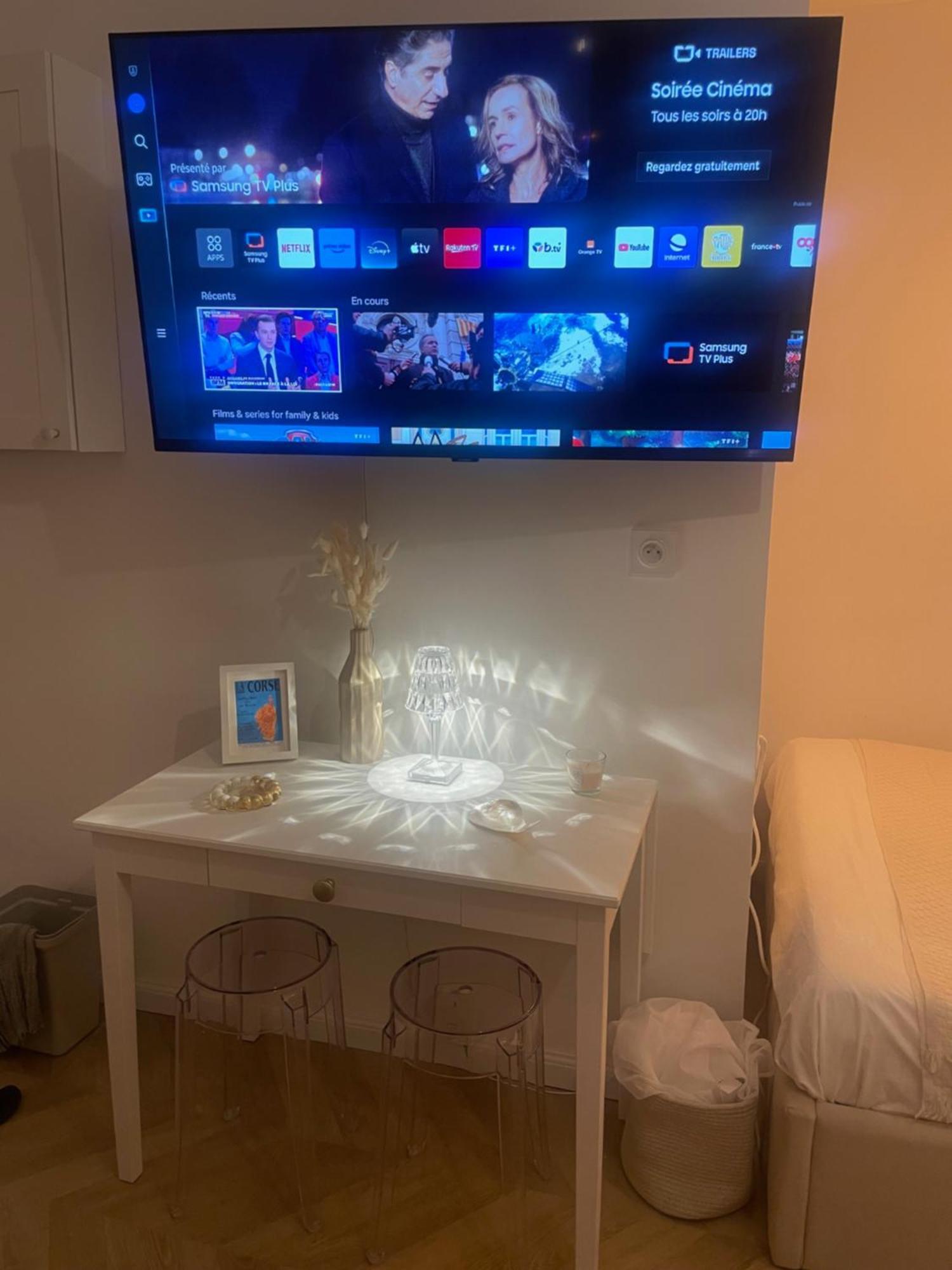 Apartment Perche Sur Les Toits, 16 Eme Quartier Calme Securise- Proche Quai Seine Paris